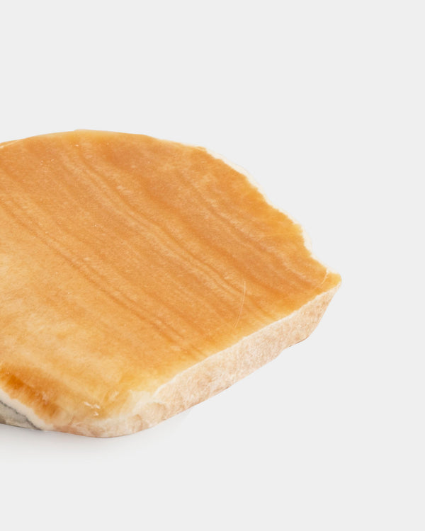 Mesa Lateral Pedra Calcita 57cm