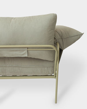 Sofá Asa 2 Lugares c/ Chaise Sarja Sálvia/Oliva