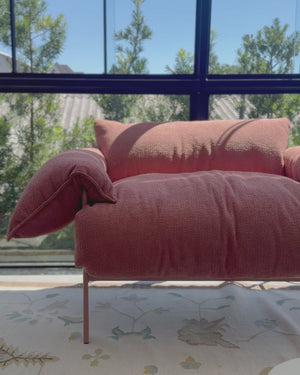 Poltrona Asa Bouclé Pronta Entrega